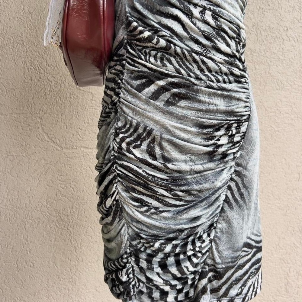 Y2K Zebra Print Mini Dress Fits XS Strapless Going Out Party Mob Wife - Picture 3 of 8